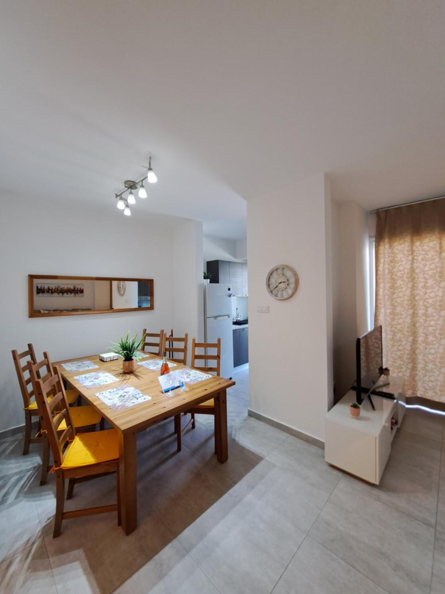 Albert'S Apartment St Lazarus 402 B - First Floor Larnaca Exterior photo